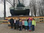 Мы помним! Посещение памятника танк Т- 34, который установлен в память о погибших воинах